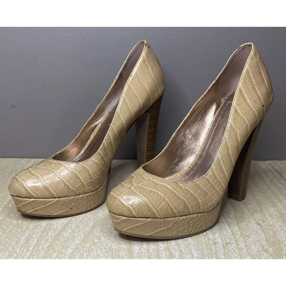BCBG BCB Generation Shoes with Square Heels Size 7.5